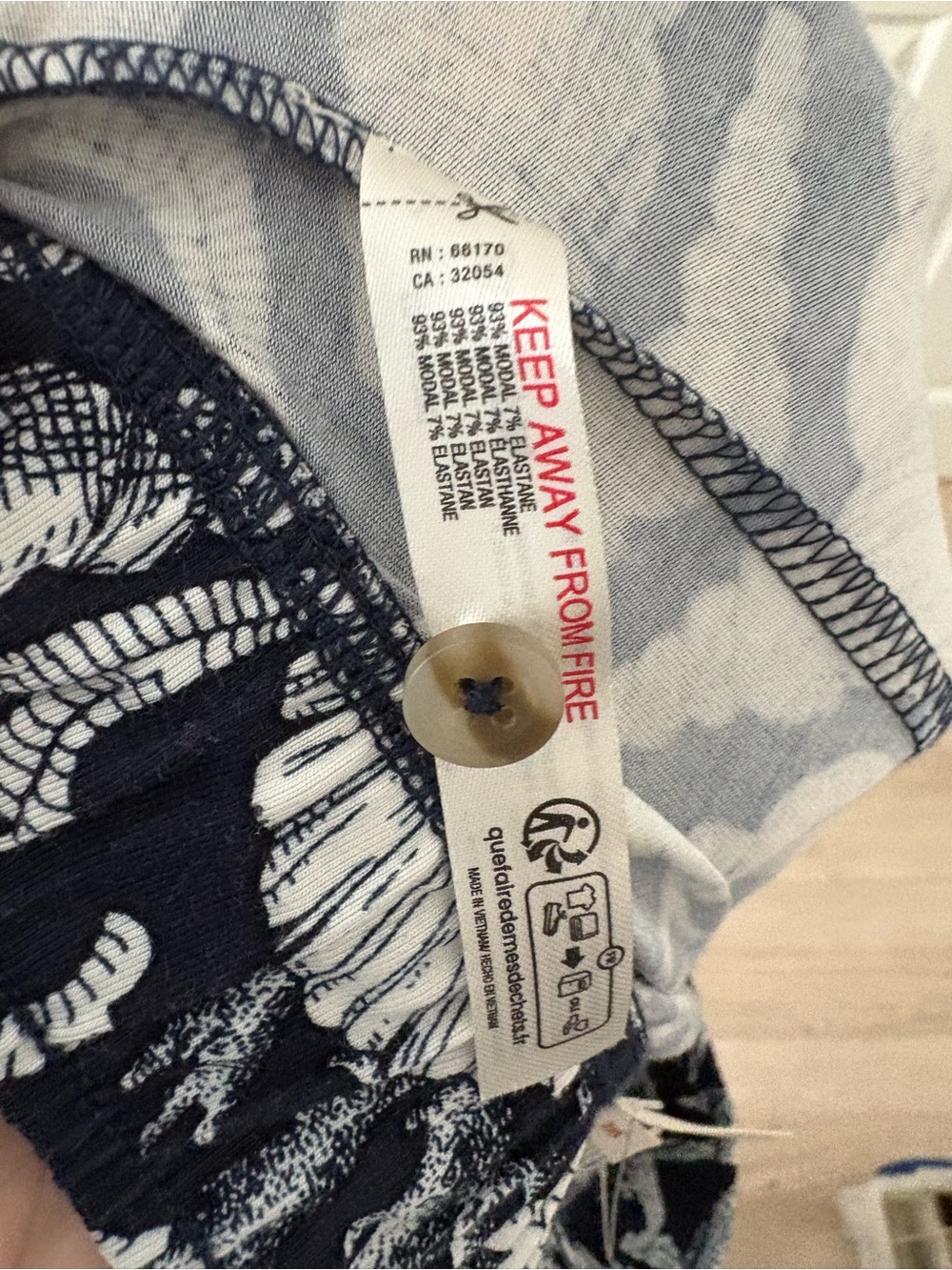 Modaluxe Anthropologie Navy shell design  Wide-Leg pajama Pants- medium - Picture 8 of 8